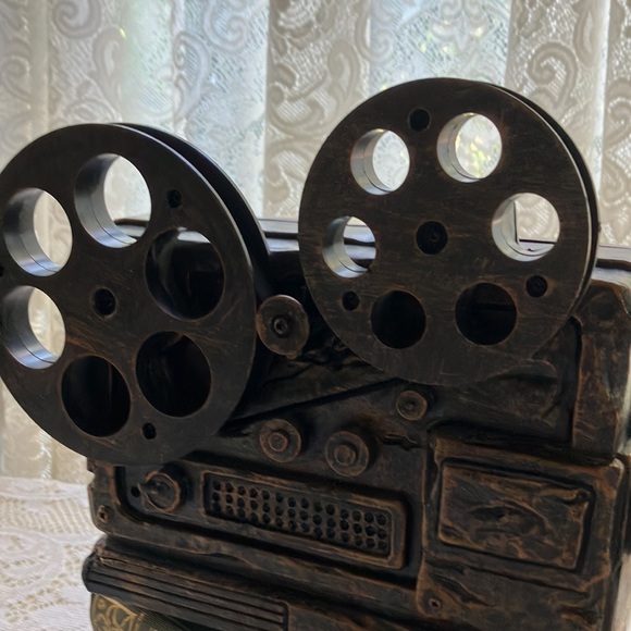 Grandin Road Spooky Haunted Movie Projector - Picture 4 of 7